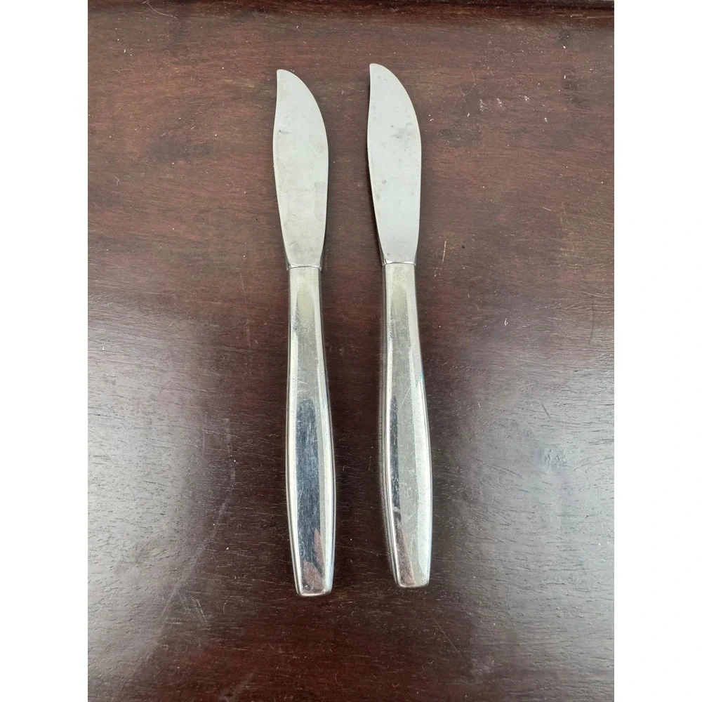 Vintage Oneida Will O Wisp Butter Knife Set 2 Leaf Bud Pattern MCM Flatware 6.5